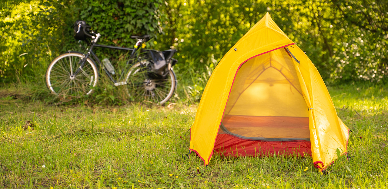 A hiker's pitch for tents at the Contrexéville campsite in the Grand-Est region