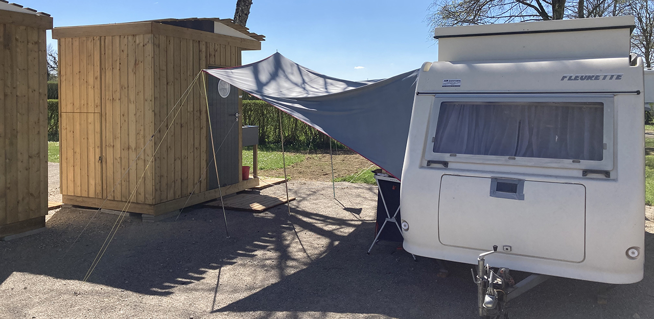 View of the VIP pitch at the Contrexéville campsite in the Grand-Est region, for your spa stays in Contrexéville and Vittel